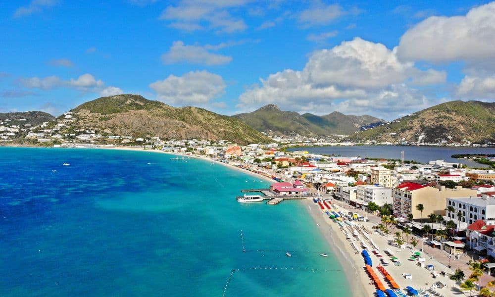 St Maarten vs St Martin: Which is Better (and what's the difference ...