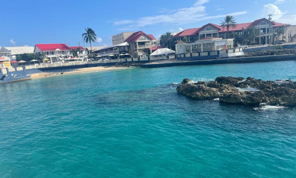 15 Pros And Cons Of Living In The Cayman Islands 2023 Caribbean Uncovered   3 6 